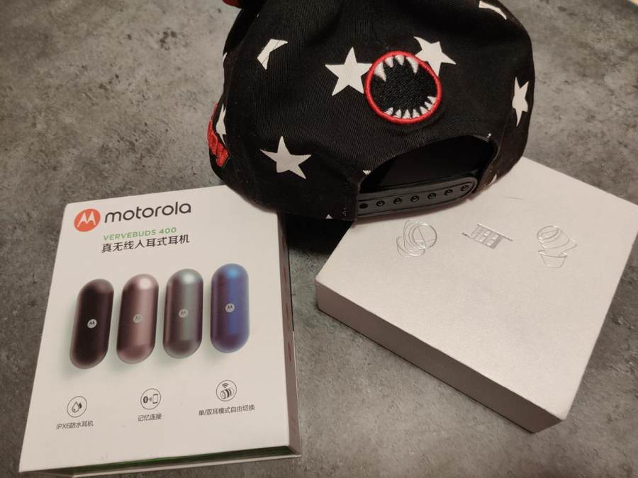 蓝牙耳机买老牌还是网红？摩托罗拉VB400对比JEETAirPlus