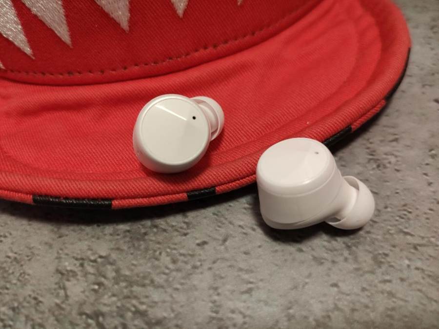 蓝牙耳机买老牌还是网红？摩托罗拉VB400对比JEETAirPlus