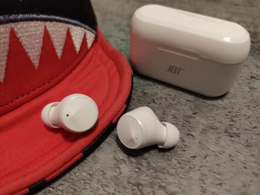 蓝牙耳机买老牌还是网红？摩托罗拉VB400对比JEETAirPlus