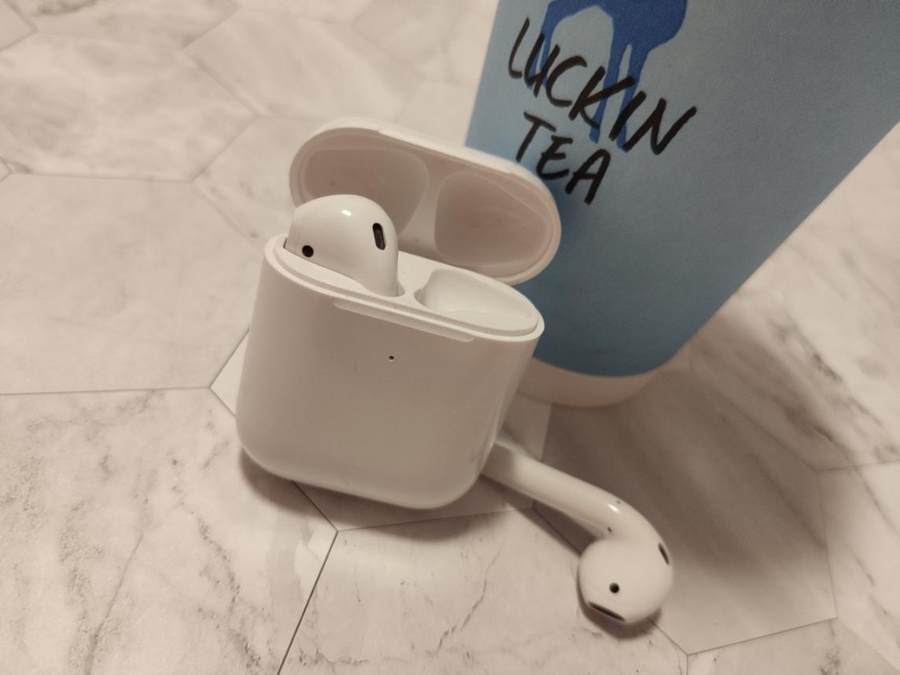 国产蓝牙耳机崛起？华强北AirPods和JEETAirPlus谁更给力？