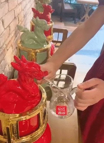 探店 | 江湖论酒智能售酒机“C”位出道啦