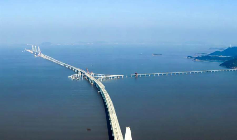 中鹏集团|诠释中国力量，完成舟岱大桥两台2000T架桥机现场拆卸任务