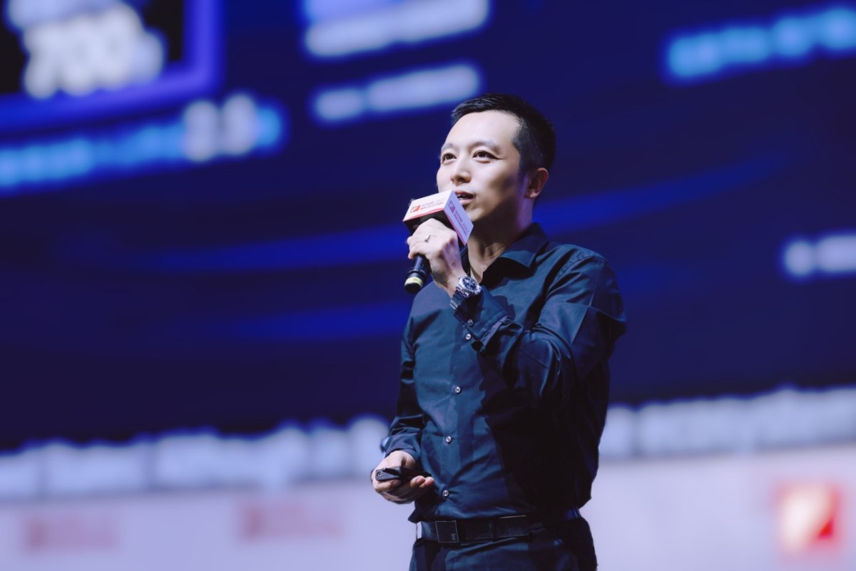 (百度副总裁赵强)同时,百度也与smart品牌全球公司销售,市场及售后副