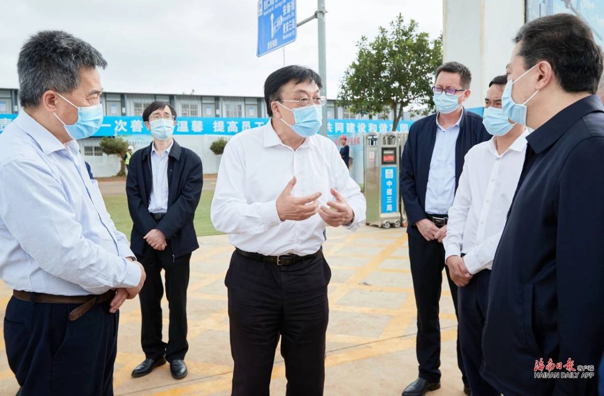 海南省長馮飛考察調研遠程新能源商用車海南項目